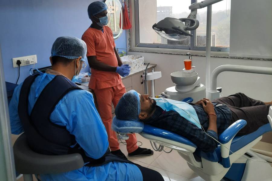 Experienced Dentist in Hinjewadi _ Root Canal Treatment _ Dental Implant Aligners, Braces, Implants (2)